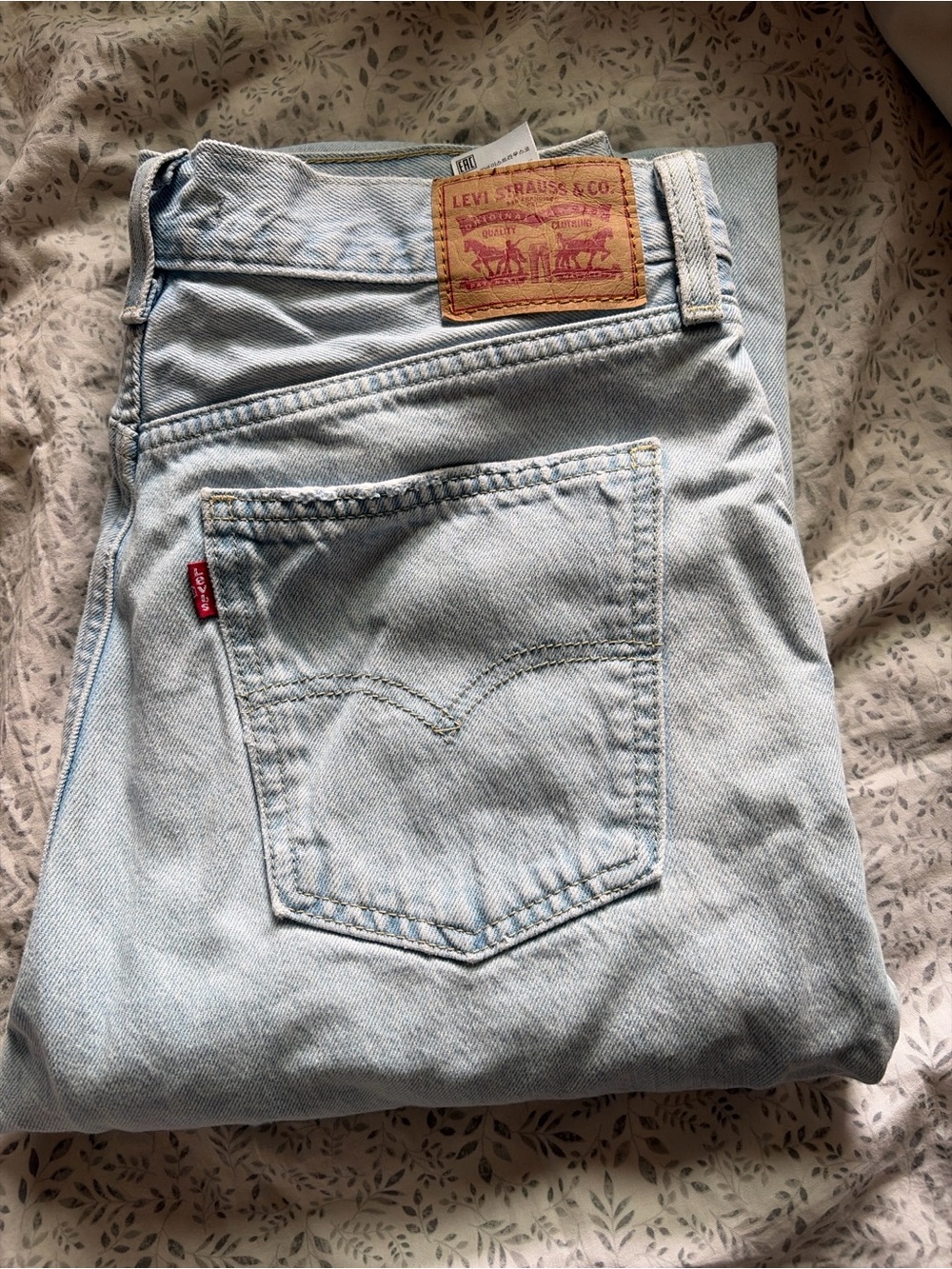 Levi's Women's Low Pro Straight Leg Jeans